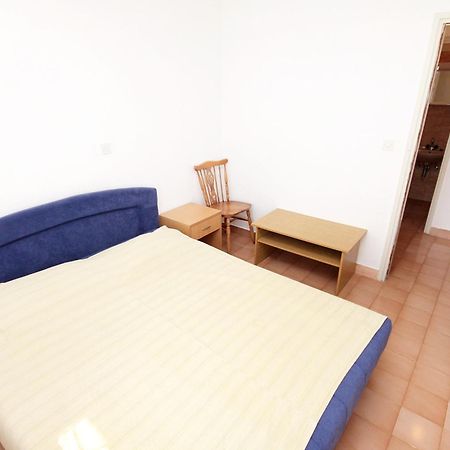 Apartments And Rooms With Parking Space Zavala, Hvar - 128 Jelsa  Ruang foto