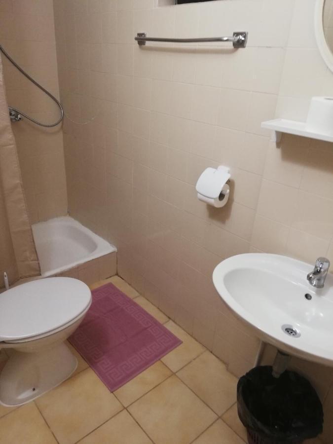Apartments And Rooms With Parking Space Zavala, Hvar - 128 Jelsa  Bagian luar foto