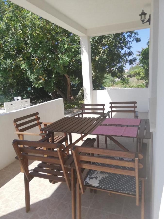 Apartments And Rooms With Parking Space Zavala, Hvar - 128 Jelsa  Bagian luar foto