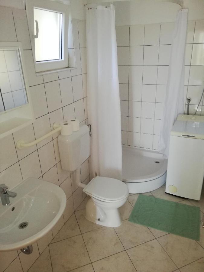 Apartments And Rooms With Parking Space Zavala, Hvar - 128 Jelsa  Bagian luar foto